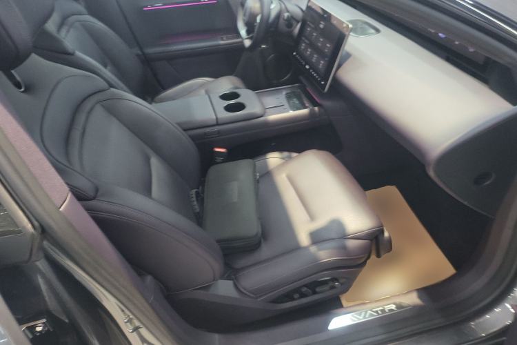 Used Avatr 06 2025 Max Extended-Range Edition
