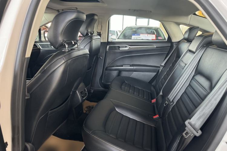 Used Ford Mondeo 2020 EcoBoost 180 Stylish Model Interior 3