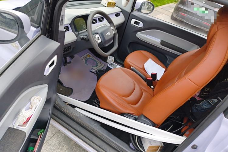 Used Chery QQ Ice Cream 2022 120km Conical Shape Lithium Iron Phosphate Driver Seat