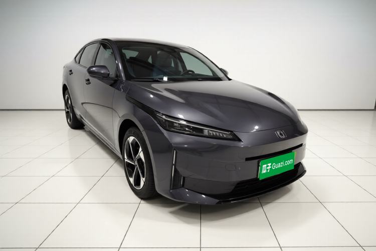 Used CHANGAN NEVO A05 2025 Truly Delicious Version 145 Leading Edition Exterior 2