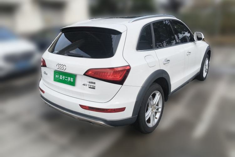 Used Audi Q5 2017 Plus 40 TFSI Technology Model

