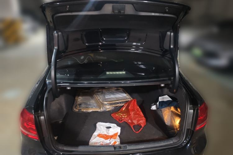 Used Volkswagen Passat 2015 1.8TSI DSG Prestige Edition Trunk