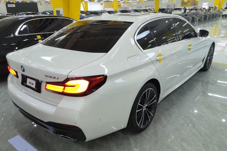 Used BMW 5 Series 2023 530Li Leading Model M Sport Package Rear Right 45 Deg