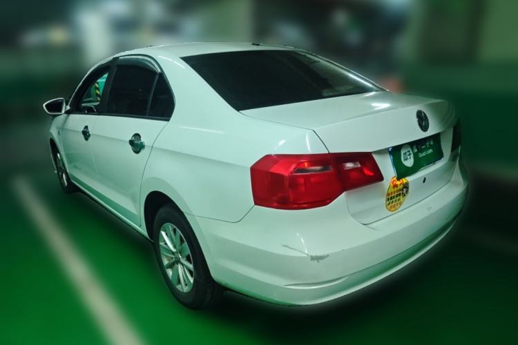 Used Volkswagen Jetta 2015 Value Edition 1.6L Automatic Fashion Version Rear Left 45 Deg