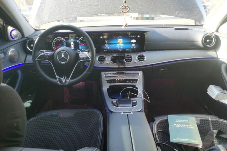 Used Mercedes-Benz E-Class 2021 E 260 L Center Console