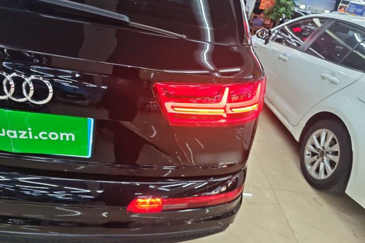 Used Audi Q7 2016 40 TFSI Comfort Model