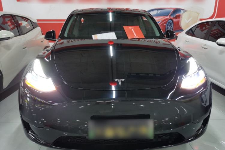 Used Tesla Model Y 2023 Rear-Wheel-Drive Version Front