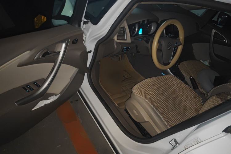 Used Buick GT 2013 GT 1.6L Automatic Fashion Edition
