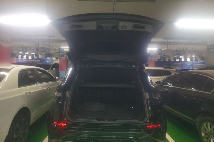 Used Land Rover Range Evoque 2021 Range Rover L 249 PS R-Dynamic SE Luxury Edition Trunk