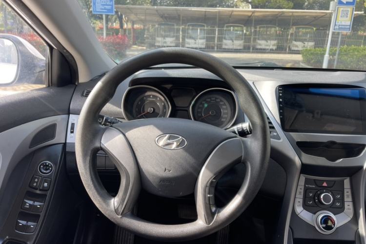Used Hyundai Elantra (5th Generation / Langdong) 2016 1.6L Automatic Smart Version Steering Wheel