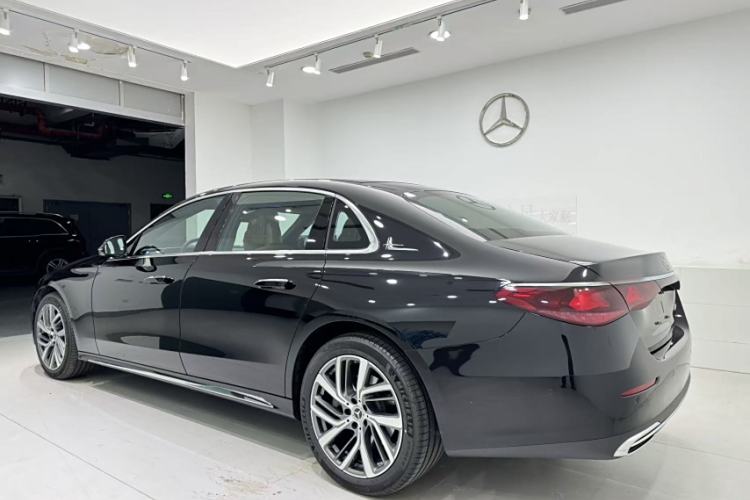Used Mercedes-Benz E-Class 2024 Refresh E 300 L Stylish Edition