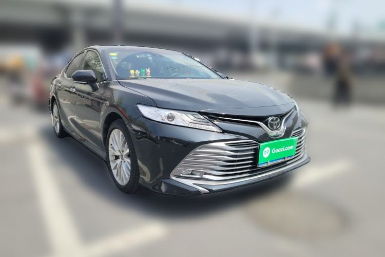Used Toyota Camry 2018 2.5G Luxury Edition Front Right 45 Deg