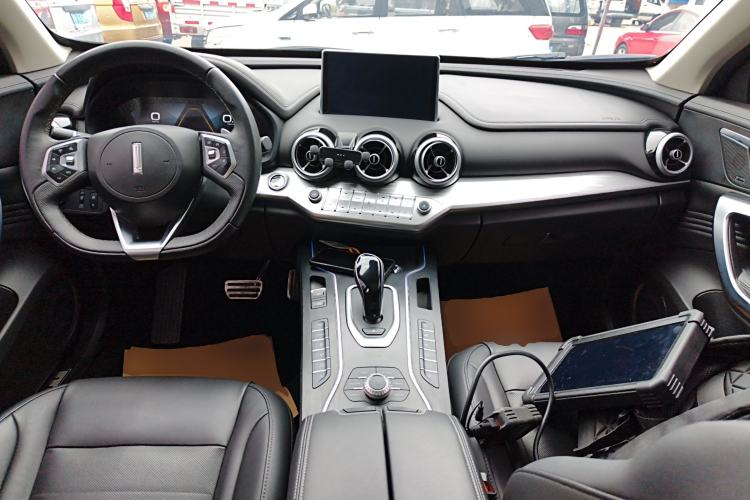 Used Wey VV7 2019 Upgraded Model 2.0T Flagship Version China VI
