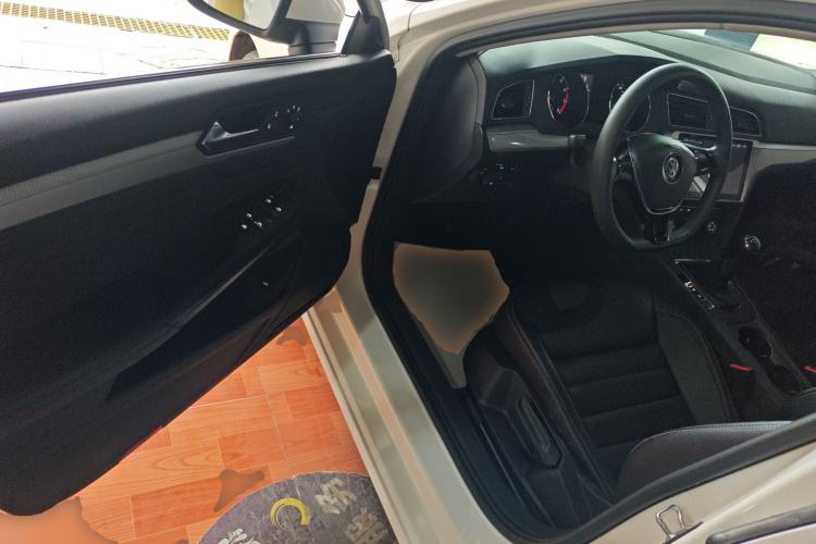 Used Volkswagen Lamando 2018 230TSI Manual Trend Edition Driver Seat