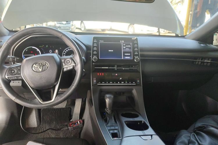 Used Toyota Avalon 2019 Dual-Engine 2.5L Luxury Edition China VI Standard