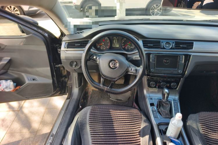 Used Volkswagen Passat 2016 330TSI DSG Luxury Edition
