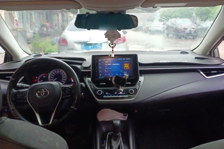 Used Toyota Corolla 2021 TNGA 1.5L CVT Elite Edition Center Console