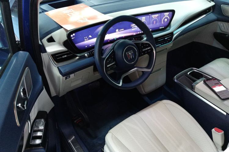 Used Buick Century 2023 2.0T Six-Seater Yinshi Edition