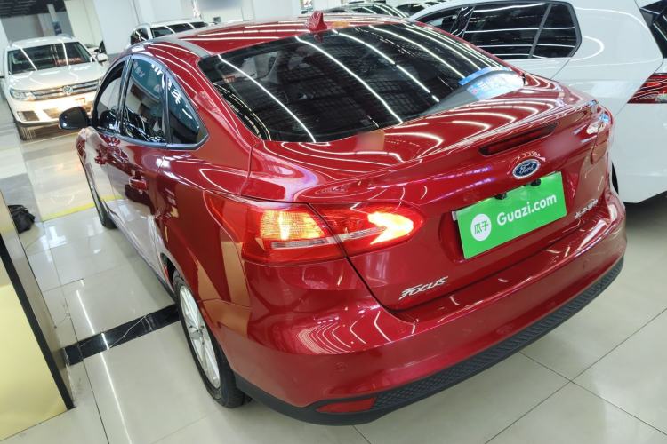 Used Ford Focus 2018 Sedan Classic 1.6L Automatic Trendy SmartDrive Edition