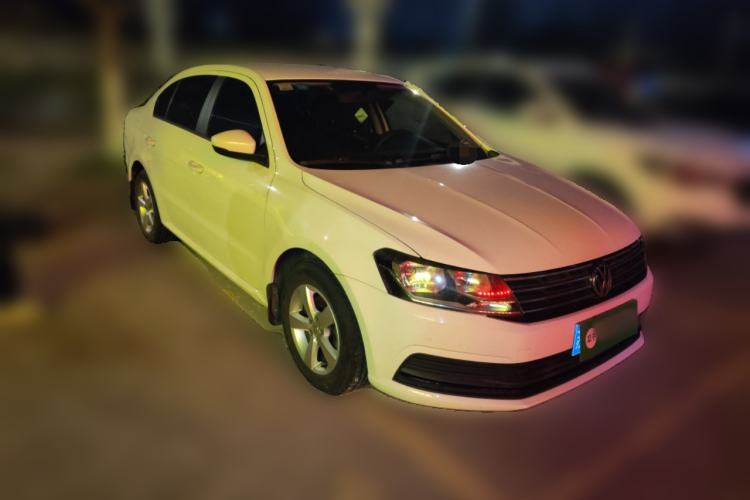 Used Volkswagen Lavida 2015 1.6L Manual Fashion Edition
