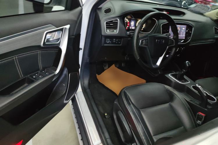 Used Geely Auto Vision X6 2016 1.8L Manual Luxury Model
