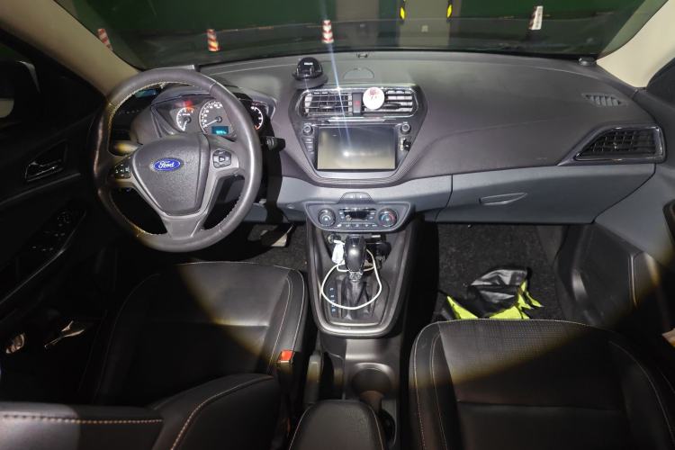 Used Ford Escort 2015 1.5L Automatic Fashion Model