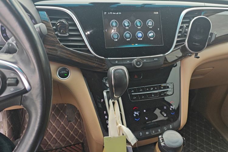 Used Buick GL8 2017 ES 28T Luxury Model China V Standard