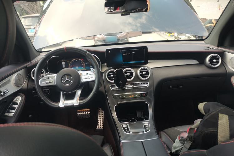 Used Mercedes-Benz GLC AMG 2020 AMG GLC 43 4MATIC Center Console