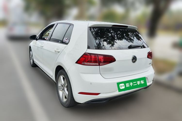 Used Volkswagen Golf 2018 1.6L Manual Fashion Edition
