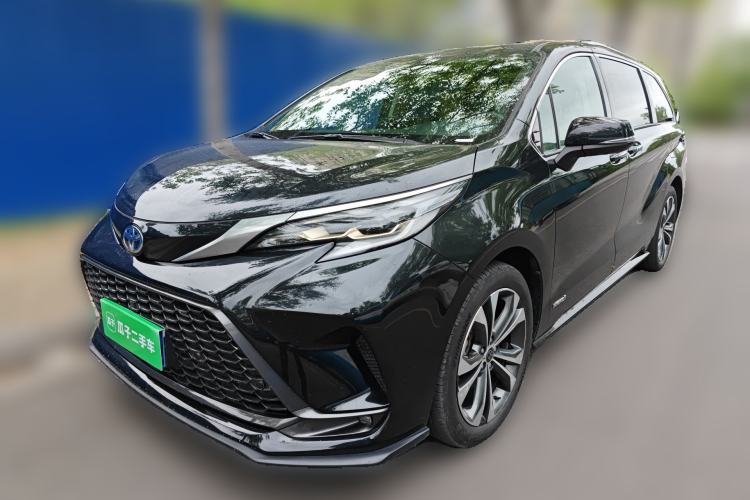 Used Toyota Granvia 2022 2.5L Hybrid Premium Edition