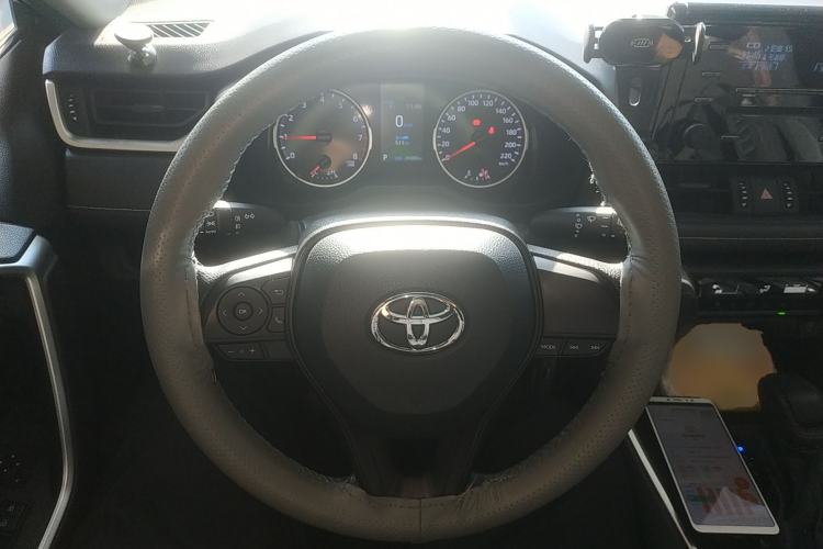 Used Toyota Wildlander 2022 2.0L CVT Two-Wheel Drive Leading Edition Steering Wheel