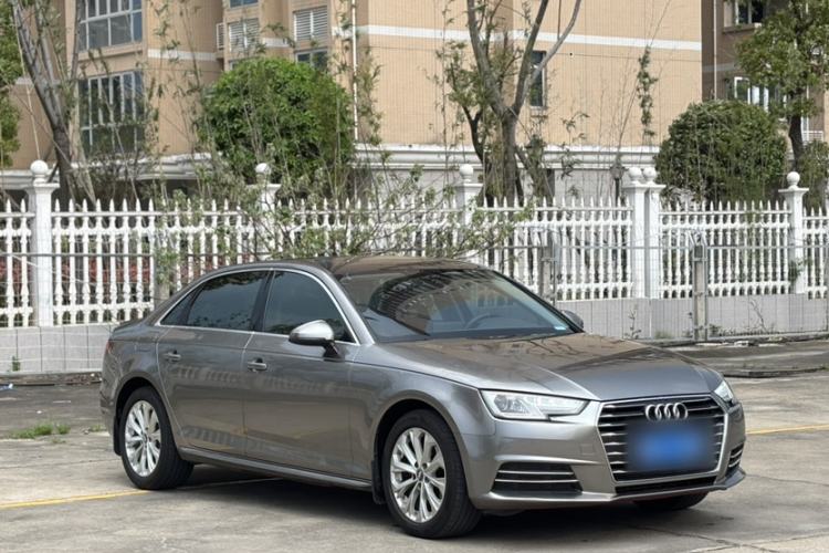Used Audi A4L 2017 Plus 40 TFSI Ambition Model Exterior 1