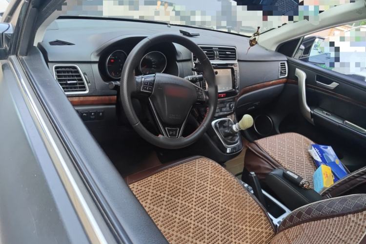 Used Haval H6 2015 Sport Edition 1.5T Manual Two-Wheel Drive Elite Model
