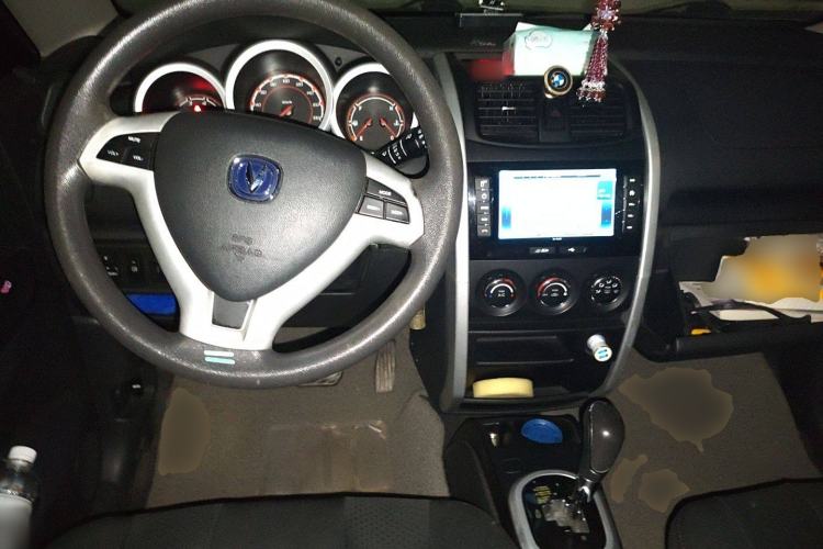 Used CHANGAN CX20 2014 1.4L IMT Sunroof Navigation Version China IV Standard