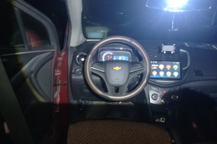 Used Chevrolet Trax 2016 1.4T Automatic Two-Wheel Drive Comfort Version with Sunroof
