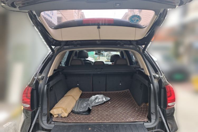 Used BMW X5 2015 xDrive28i
