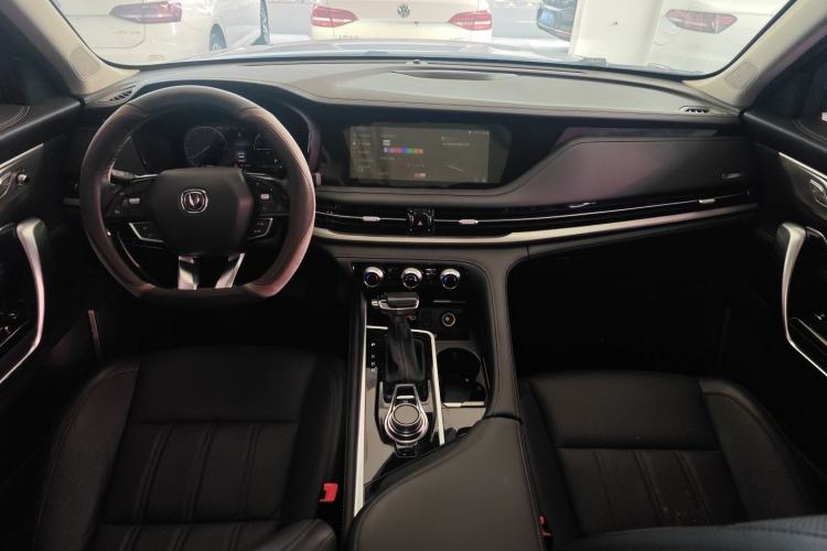 Used Changan CS95 2021 2.0T Two-Wheel Drive Luxury Version
