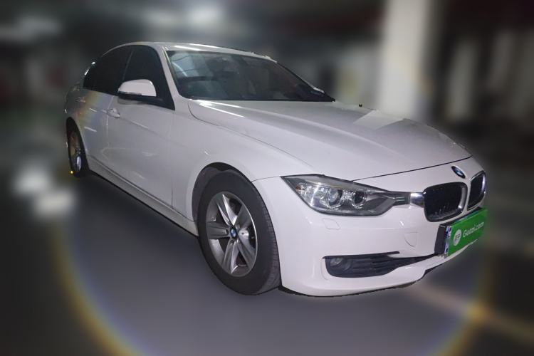 Used BMW 3 Series 2013 320i Sport Edition Front Right 45 Deg