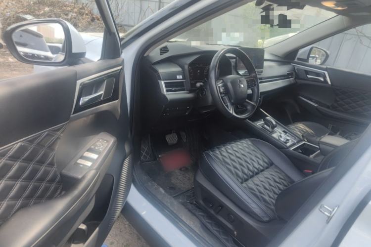 Used Mitsubishi Outlander 2023 1.5T CVT Four-Wheel Drive Prestige Edition 7 Seats Driver Seat