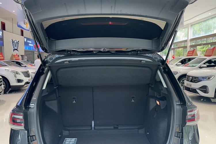 Used Volkswagen Tharu 2023 300TSI Two-Wheel-Drive Moonlight Edition