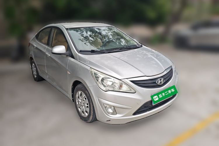 Used Hyundai Verna (older generation) 2010 Sedan 1.4L Automatic Comfort Model GS Front Right 45 Deg
