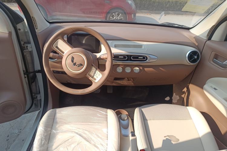 Used Wuling Hongguang MINIEV 2025 Four-Door Version Advanced Edition
