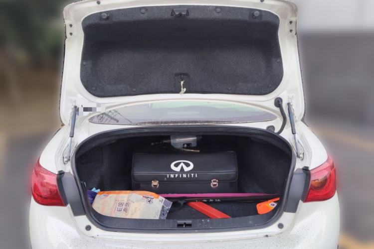 Used Infiniti Q50 2014 2.0T Comfort Edition