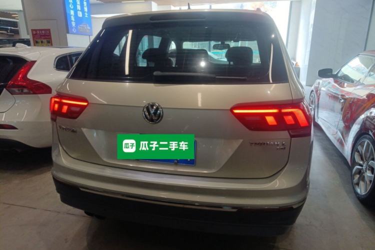 Used Volkswagen Tiguan L 2017 330TSI Automatic Two-Wheel Drive Luxury Edition