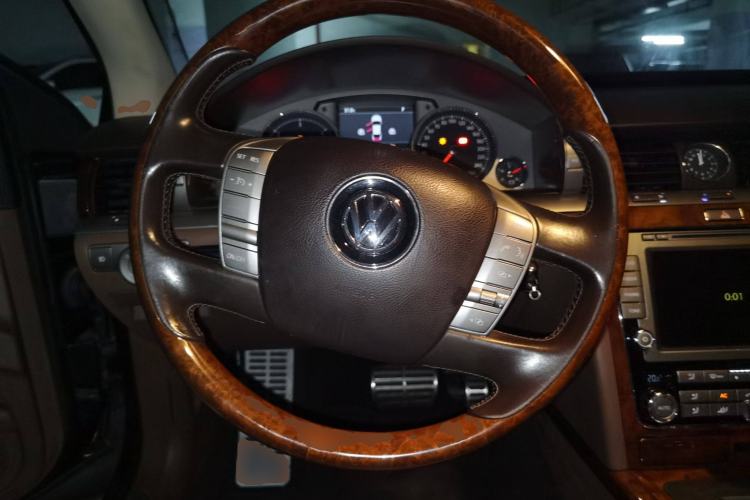 Used Volkswagen Phaeton 2012 3.0TDI Executive Version