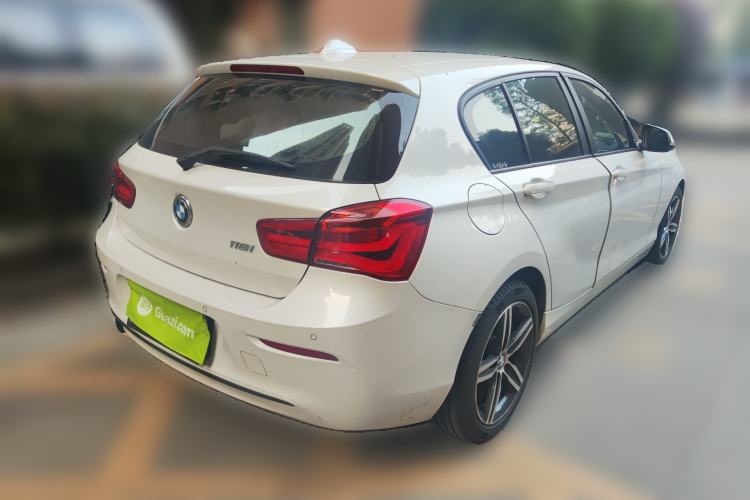 Used BMW 1 Series 2018 118i Sport Design Package Rear Right 45 Deg