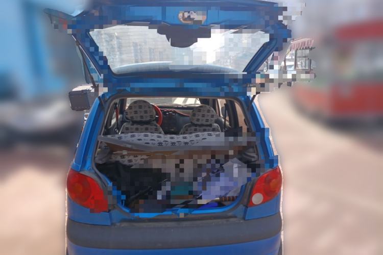 Used Baojun Lechi 2012 Revised 1.0L Manual P-TEC Standard Edition Trunk