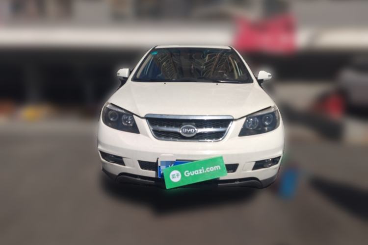 Used BYD S6 2014 2.0L Manual Luxury 5-Seater Front