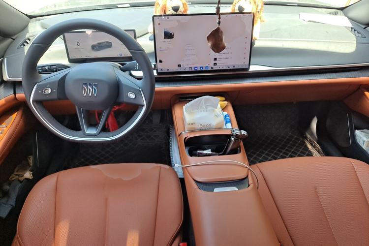 Used Buick L7 2025 Model Luxury Edition