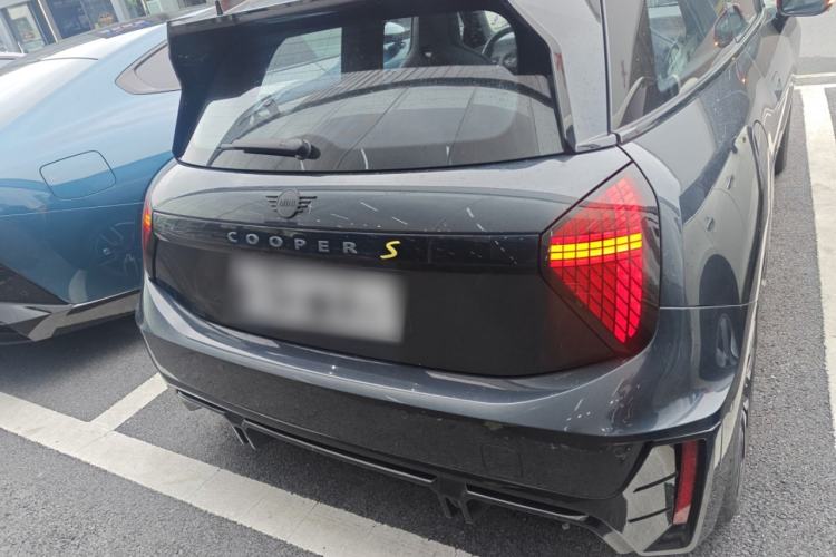 Used MINI Electric MINI COOPER 2024 452km COOPER SE Racing Driver
